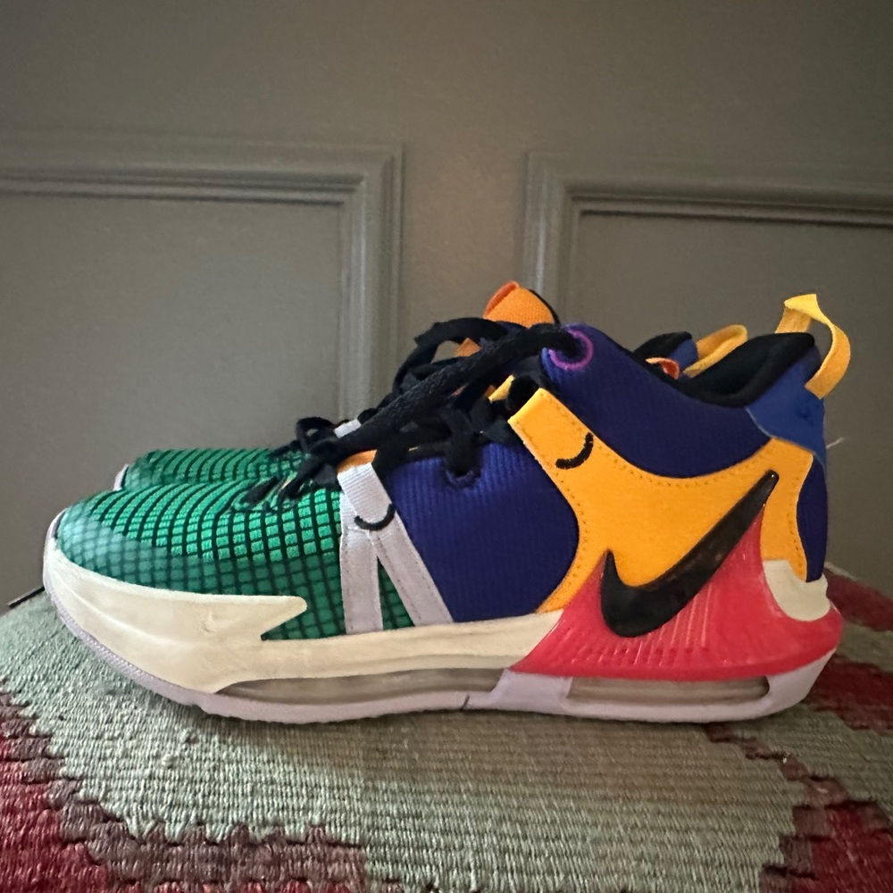 Nike Kids Multicolor Performance Sneakers - Green/Blue/Yellow/Pink